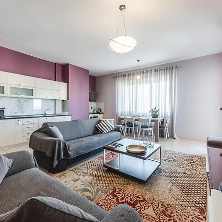 Main Square Apartment Durres